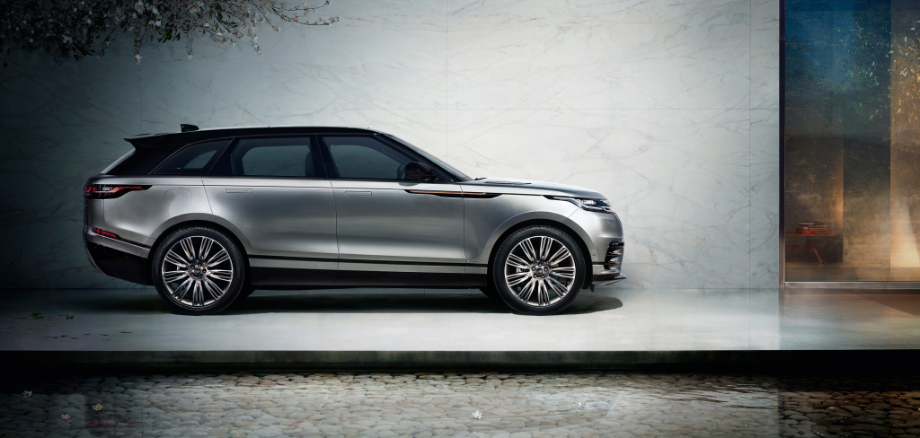 Range Rover prezinta modelul Velar, un nou membru in familia de SUV-uri britanice