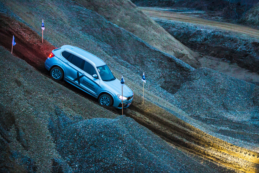 BMW xDrive Experience: prin noroi cu masini de top