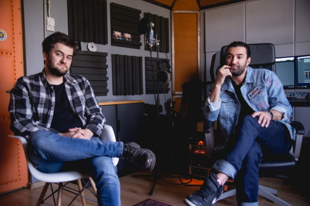 Un altfel de interviu cu Smiley despre antreprenoriat, HaHaHa Production si industria muzicala din Romania: Cred ca cel mai mare talent al meu este ca adun oameni faini in jur
