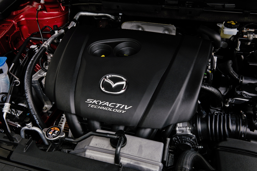 Test cu noua generatie Mazda CX-5, un SUV mult mai business decat in trecut