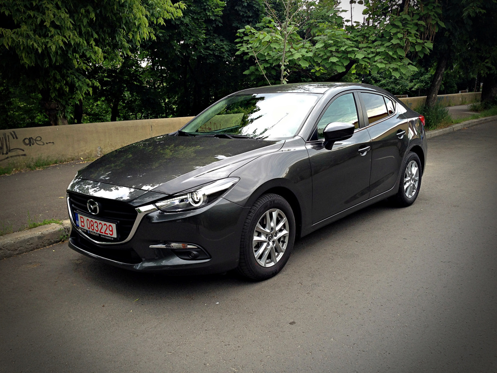 Test drive cu Mazda3 sedan facelift si motorul diesel de 1,5 litri 105 CP