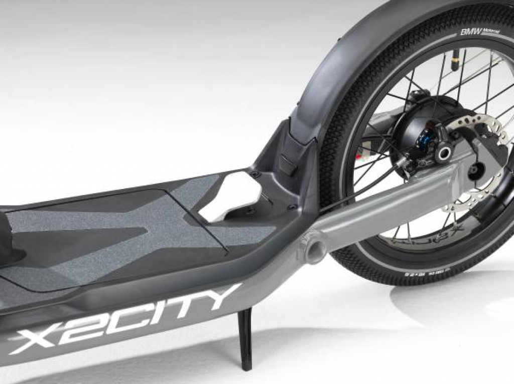 BMW Motorrad lanseaza anul acesta trotineta electrica X2City