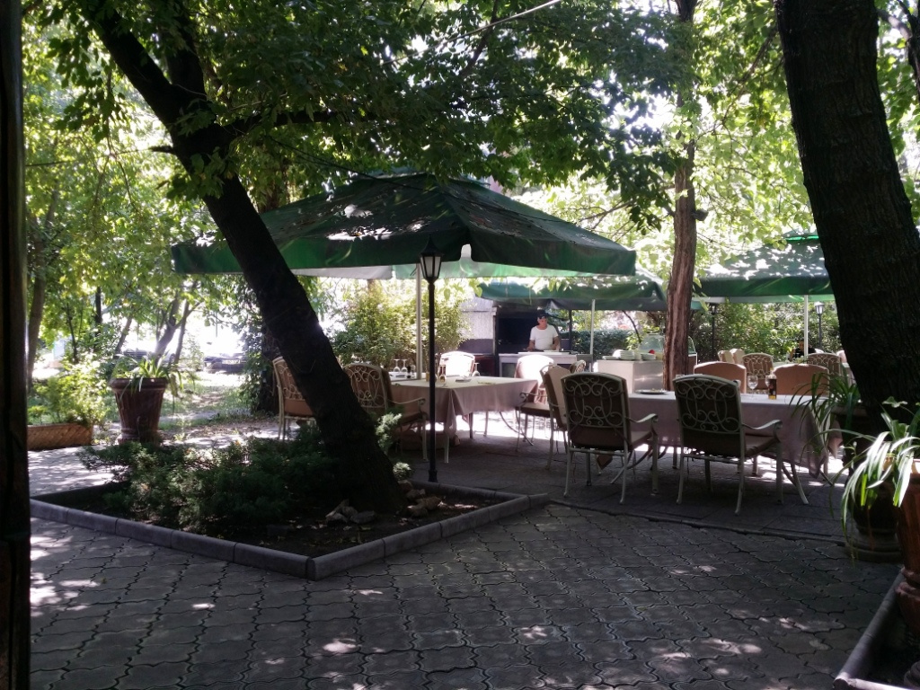 Review George Butunoiu: Cel mai ieftin restaurant din Herastrau
