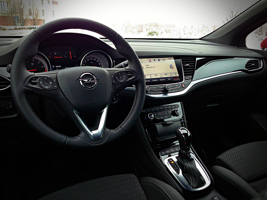 Test drive cu Opel Astra K si cea mai rapida motorizare - 1.6 Turbo 200 CP