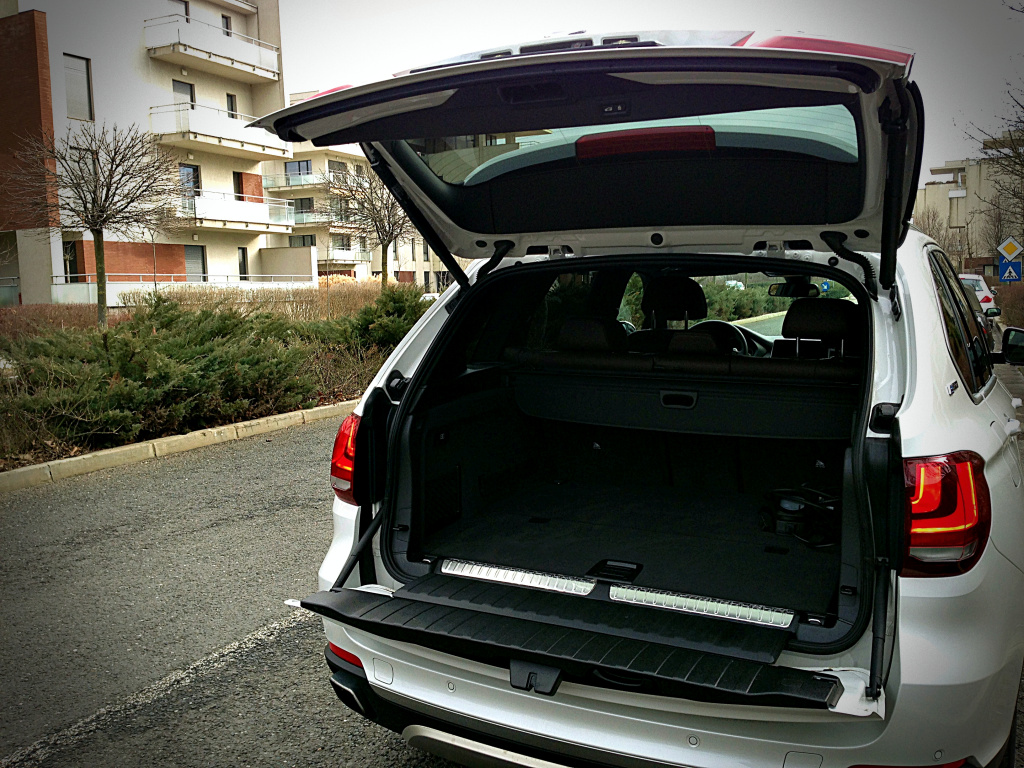 Test drive cu BMW X5 hibrid plug-in, cel mai silentios SUV bavarez
