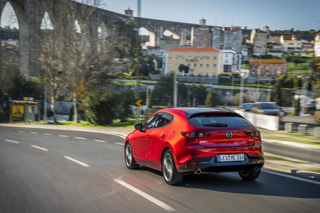 Noua Mazda3 a ajuns in Romania. Costa de la 19.890 euro cu TVA