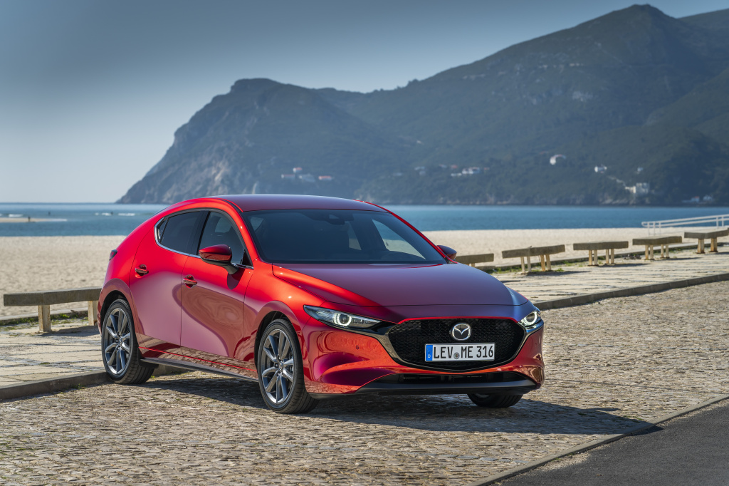Test drive cu a patra generatie Mazda3: progrese mari pentru modelul japonez