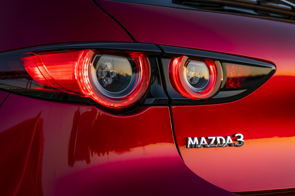 Test drive cu a patra generatie Mazda3: progrese mari pentru modelul japonez