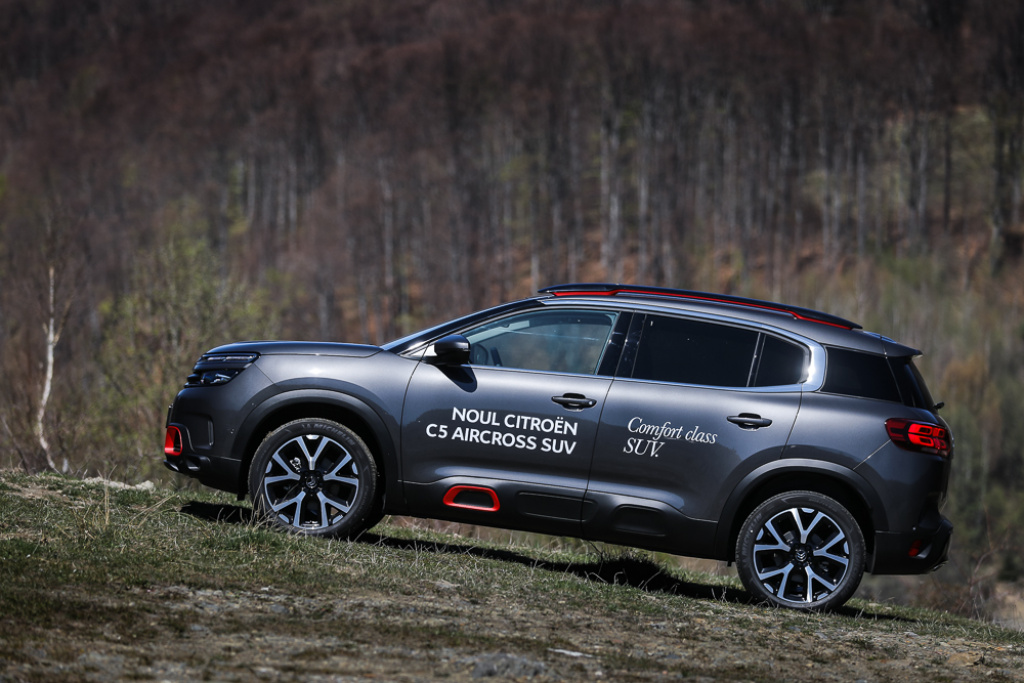 Test drive cu SUV-ul Citroen C5 Aircross: francezii lanseaza un rival spatios in segment