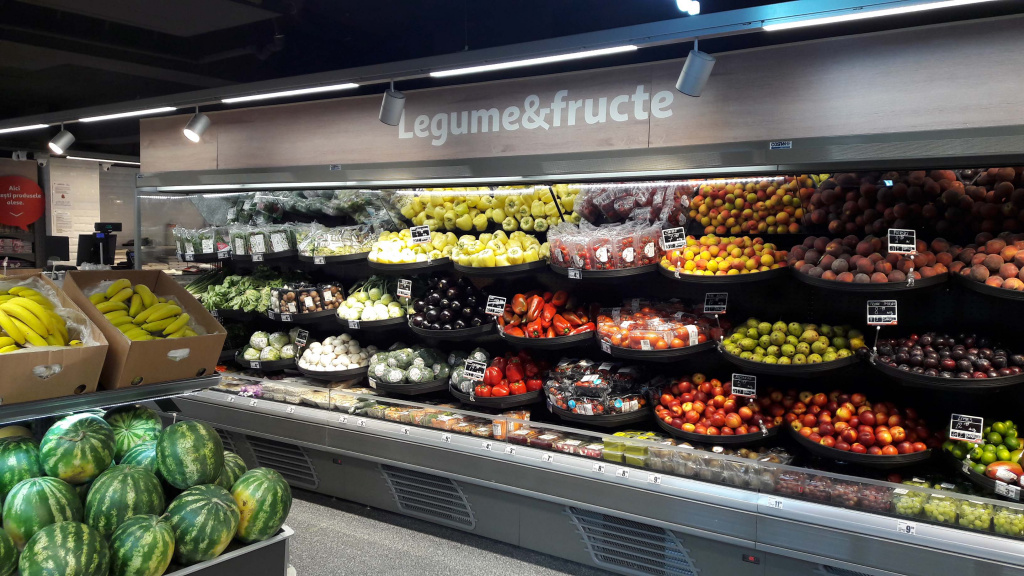 FOTO Auchan a deschis un nou magazin de proximitate, in sectorul 4 al Capitalei