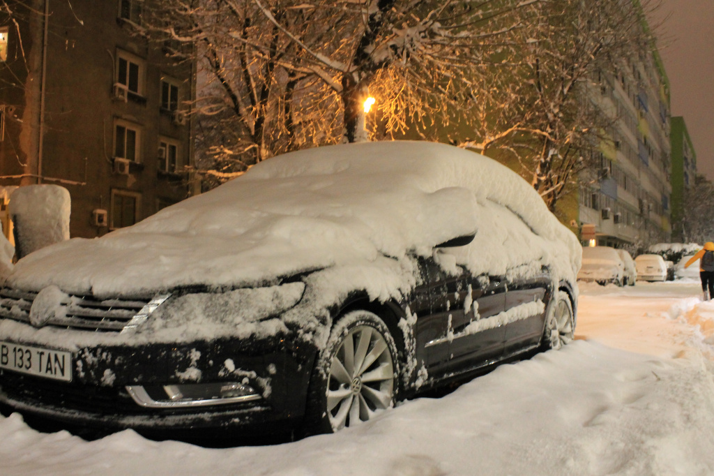 [Galerie Foto] Cum arata Bucurestiul sub prima zapada din aceasta iarna