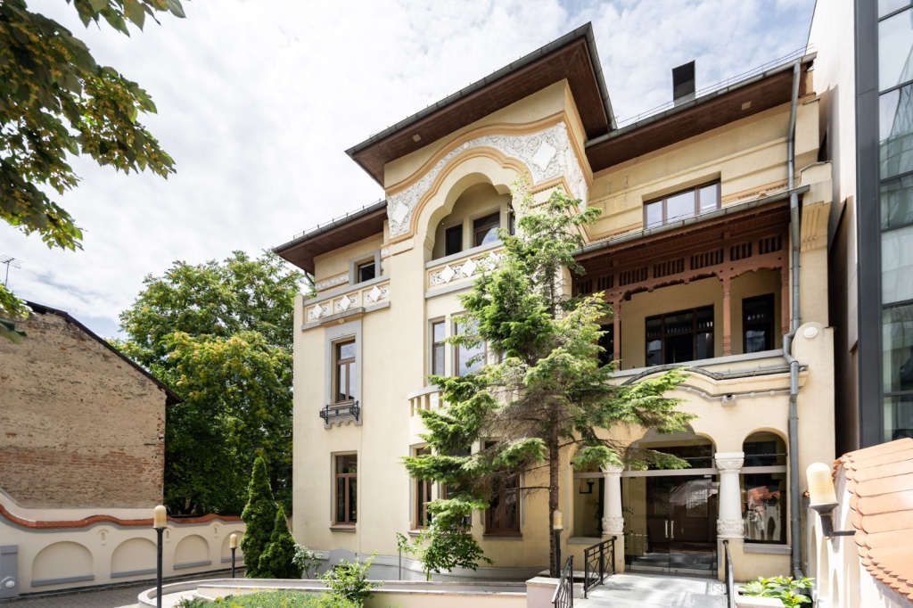 Fundația lui George Soros a vândut sediul din centrul Bucureștiului