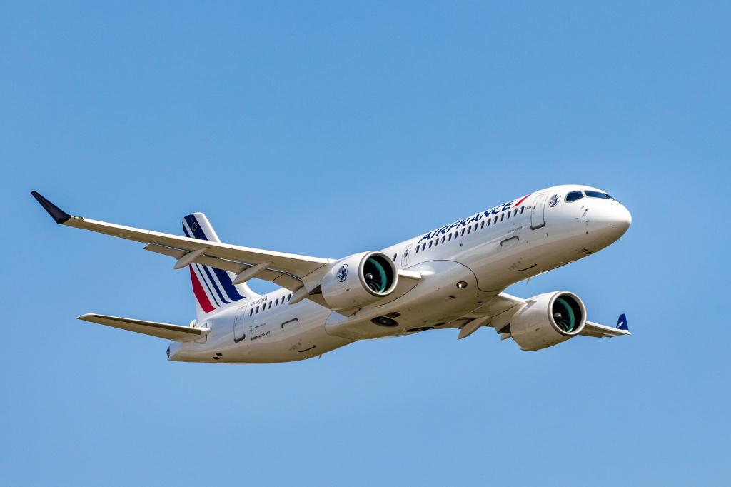 GALERIE FOTO | Cel mai nou avion al Air France a efectuat primul zbor