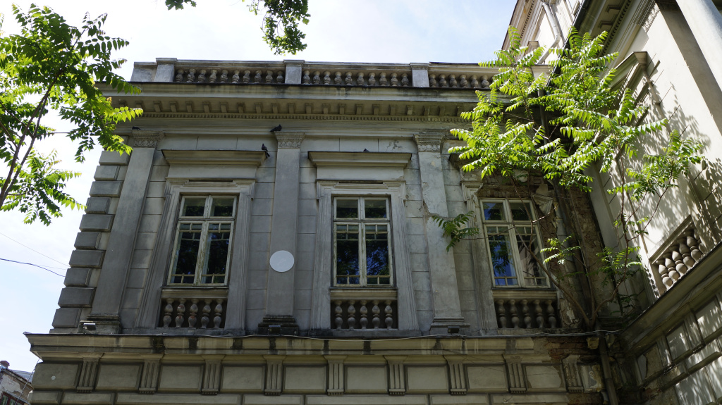 Clădiri cu Povești | Cum arată Palatul Știrbei din Calea Victoriei în așteptarea lucrărilor de renovare - Galerie FOTO