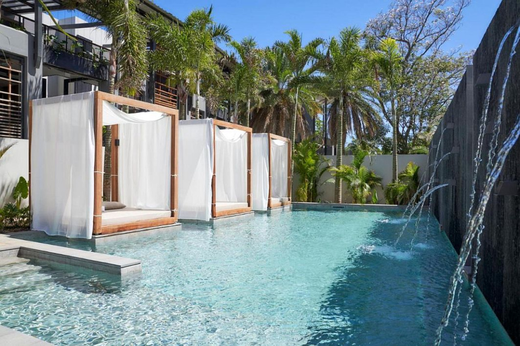 GALERIE FOTO | Cum arată hotelul din Mauritius pentru care doi români au plătit 20.000 de euro pentru o săptămână de cazare