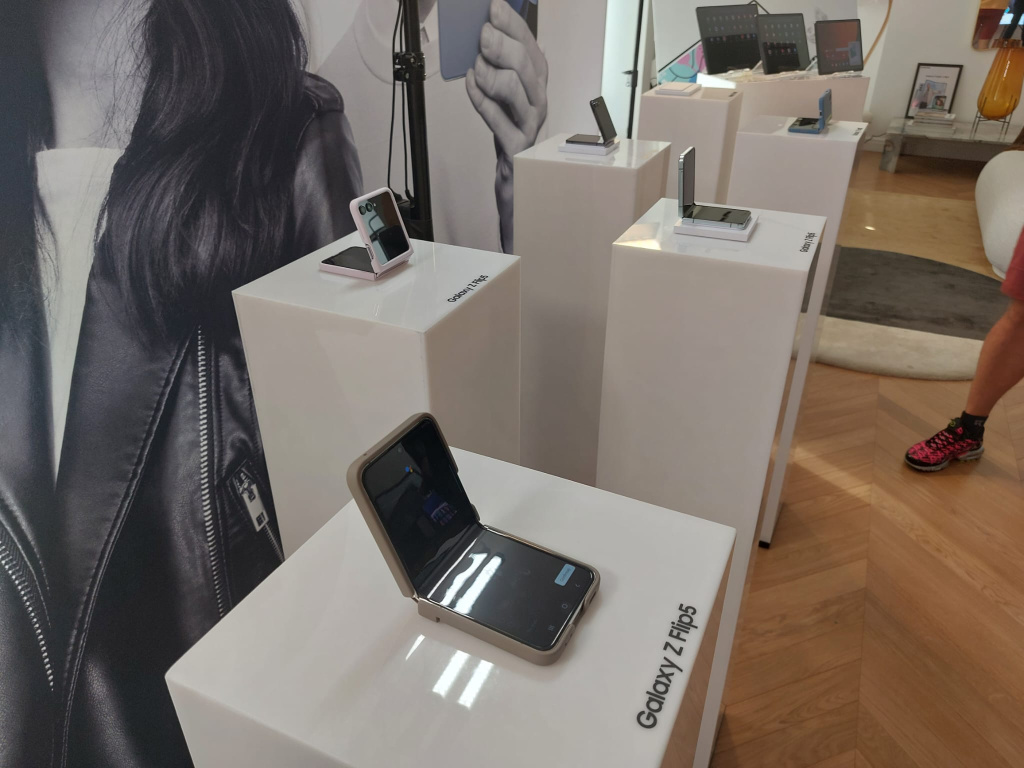 Samsung Galaxy Z Fold 5 și Galaxy Z Flip 5: cum arată noile modele și ce specificații au