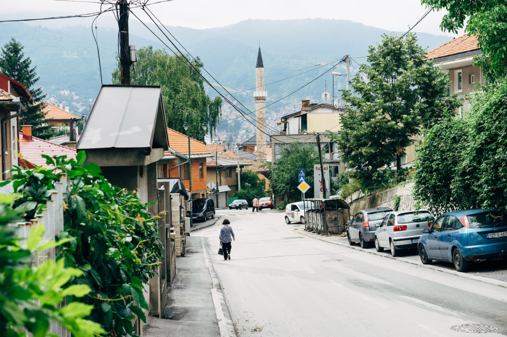 [GALERIE FOTO] De ce merită să vizitezi Sarajevo, nestemata ascunsă a Europei de Est cu prețuri mult sub cele din România