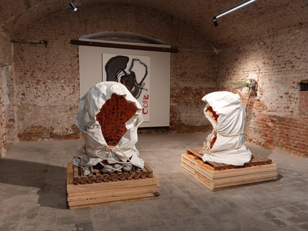 GALERIE FOTO | ”după SCULPTURĂ/SCULPTURA”: expozițiile din Timișoara care îți explică sculptura contemporană