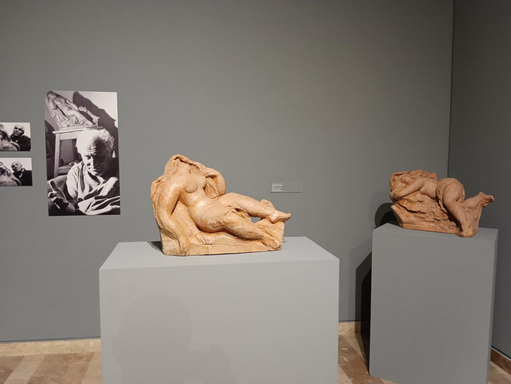 GALERIE FOTO | Expoziția Romulus Ladea de la MNAR: sculptorul care s-a certat cu Brâncuși
