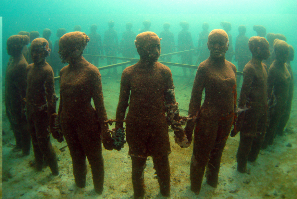 Cum arată prima galerie de artă subacvatică din lume. Și România ar putea avea una în curând