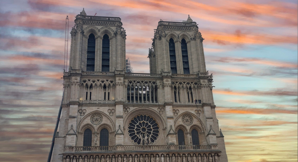GALERIE FOTO | Francezii au anunțat când va fi redeschisă catedrala Notre-Dame din Paris