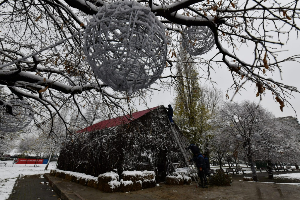 GALERIE FOTO | Se deschide Winter Land Crângași, al doilea târg de Crăciun din Sectorul 6