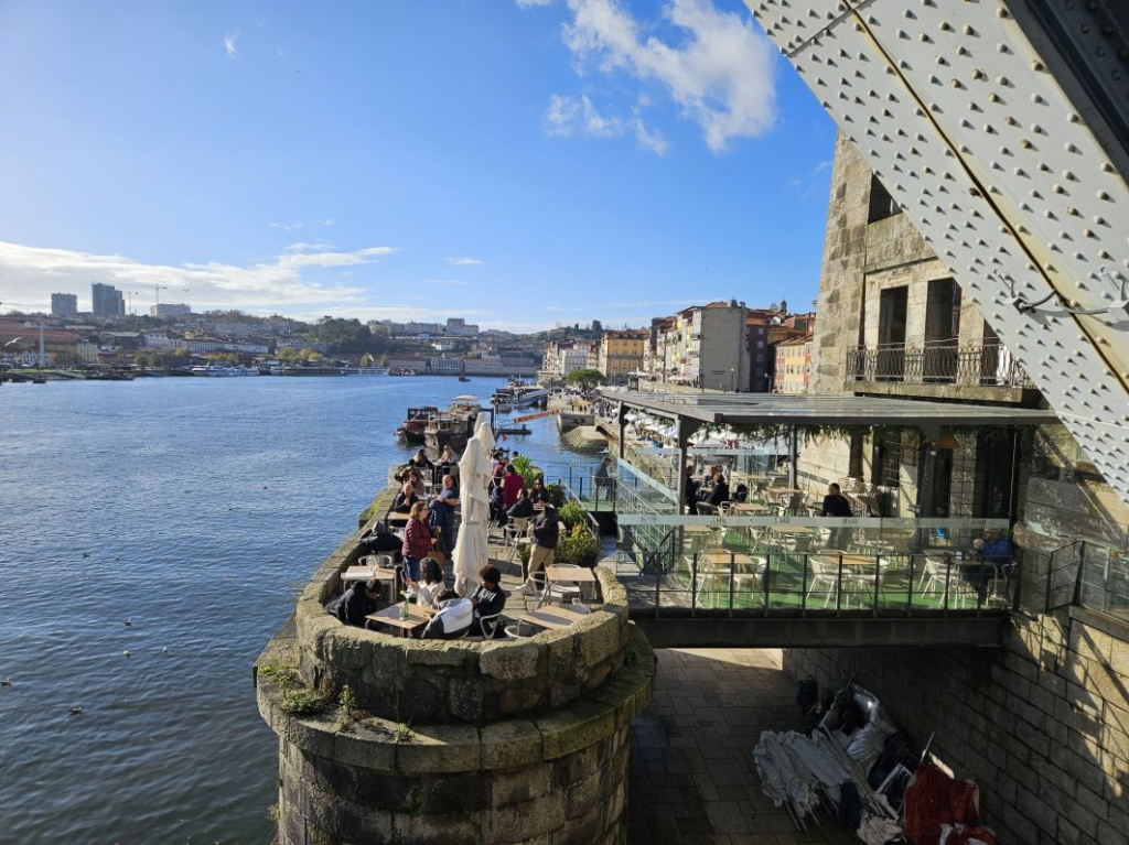 [FOTO] „Acasă” la celebrul vin de Porto: Ce poți face în al doilea cel mai mare oraș al Portugaliei