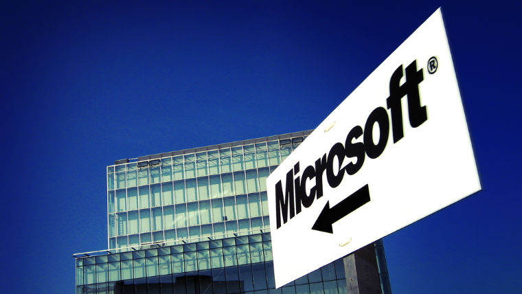IBM permite Microsoft sa pastreze copyright-ul asupra MS DOS