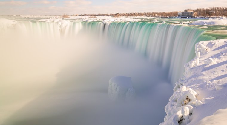 Locuri de vizitat: Cascada Niagara (Canada)