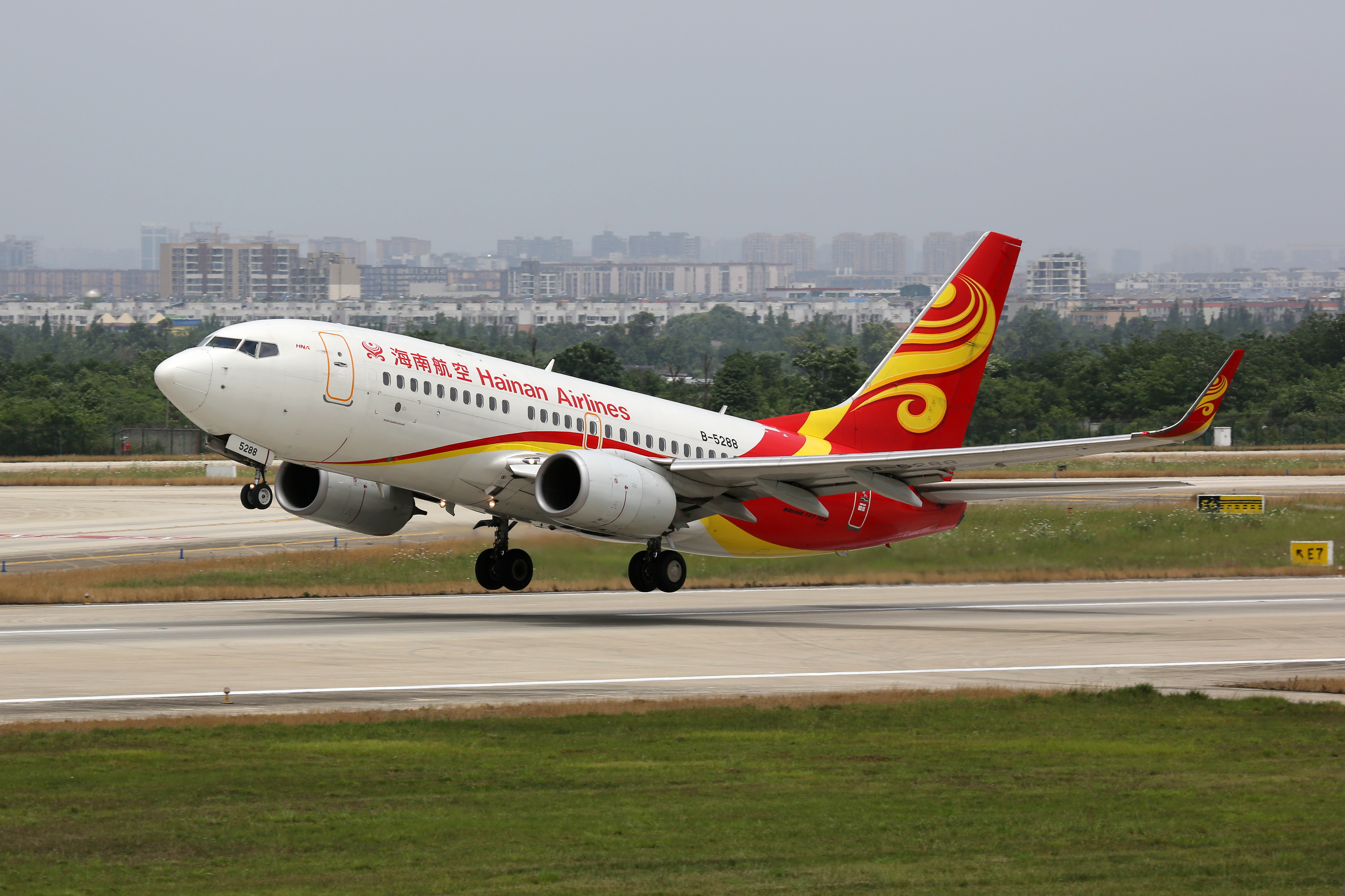 Hainan Airlines + 14,4%