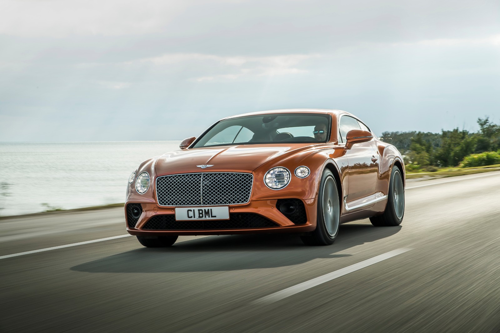 Bentley Continental GT V8 - în jur de 200.000 euro