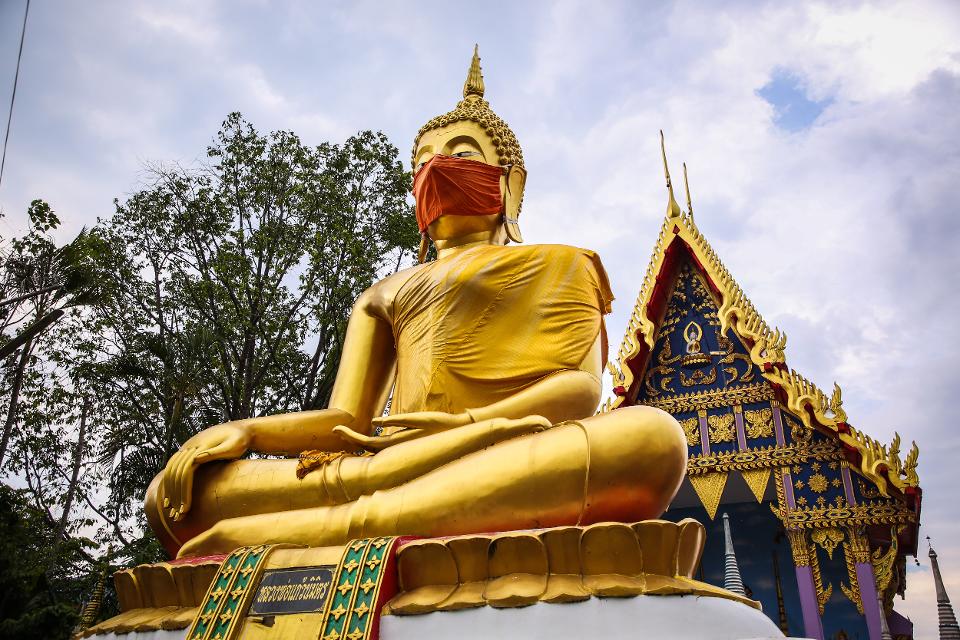 Statuia lui Buddha - Thailanda