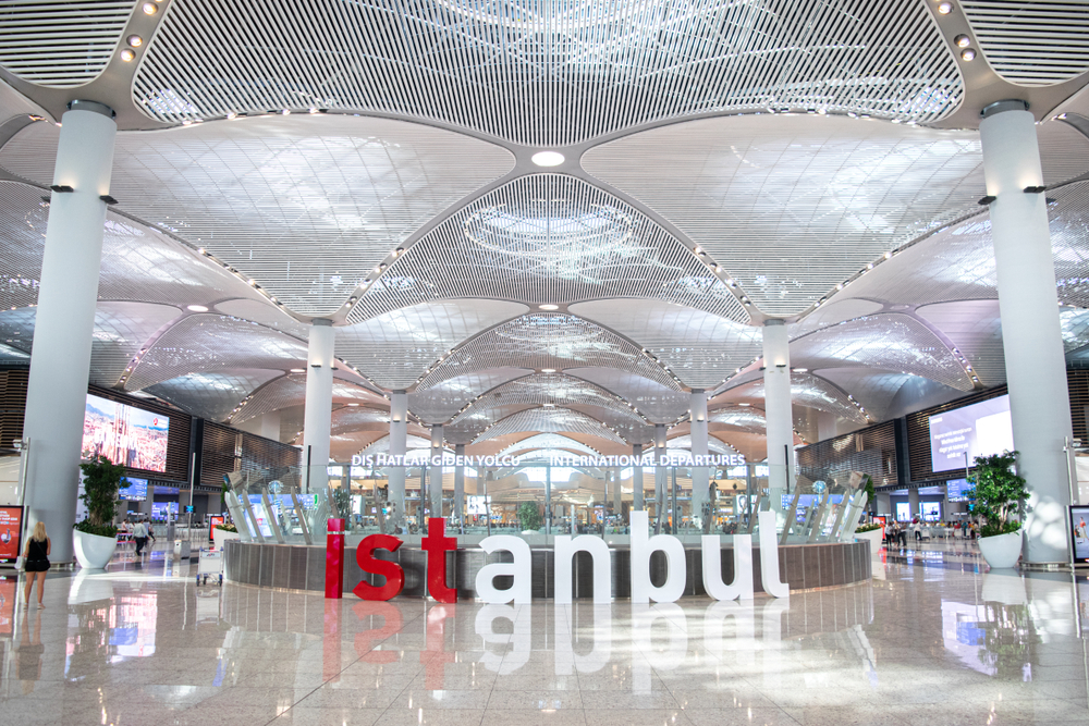 Loc 1: Istanbul IST (Turcia) – 23.4 MIL. pasageri