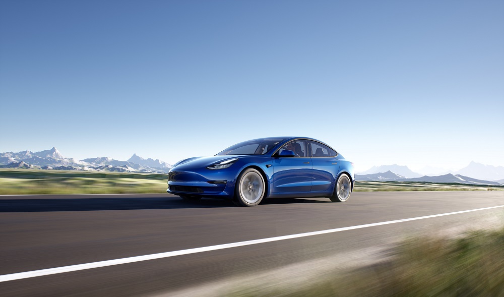 Loccul 5. Tesla Model 3 - long range. Autonomie maximă 579 km