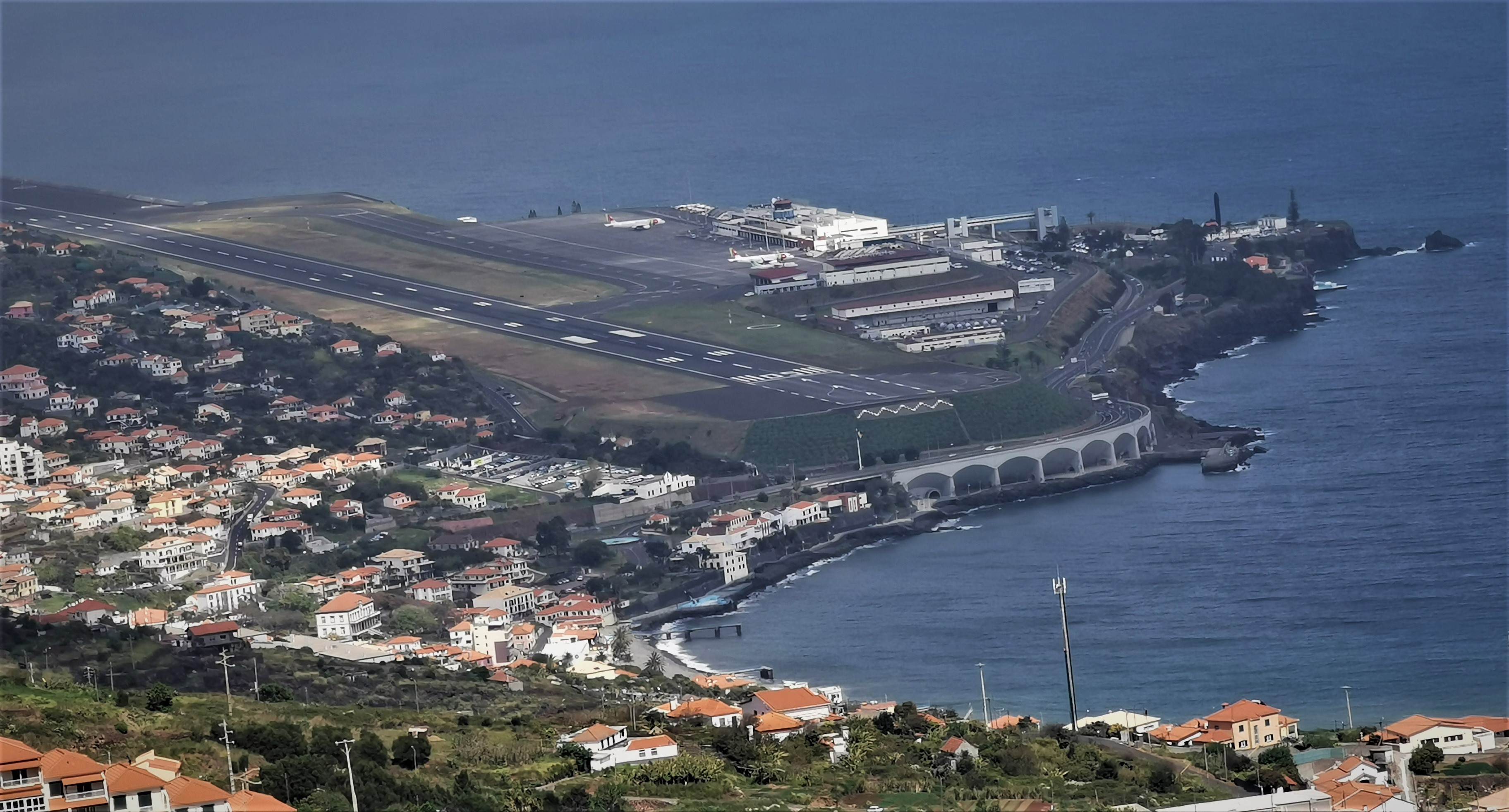 Aeroportul Cristiano Ronaldo - Madeira, Portugalia