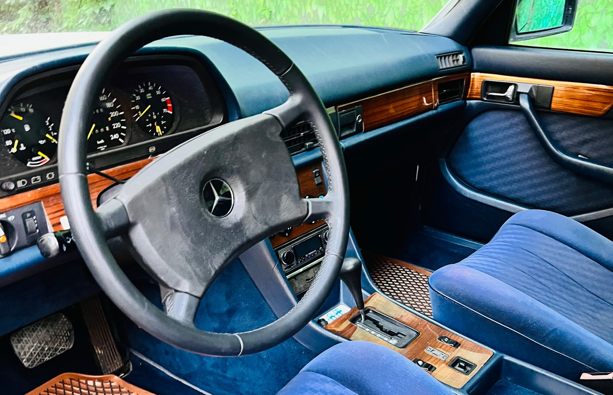 Mercedes W126 S380 [1982]