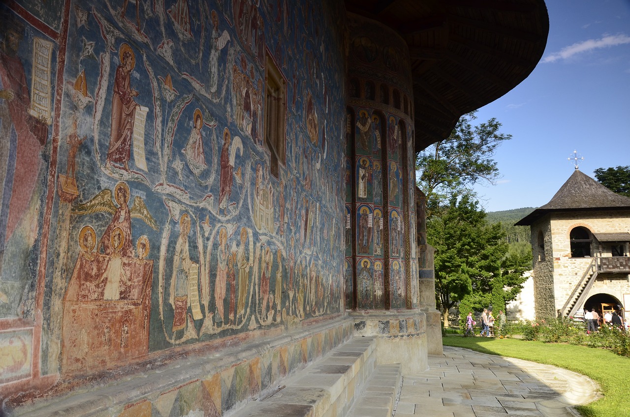 Mănăstirile din Bucovina, bune de vizitat chiar și dacă nu ai tangențe cu biserica