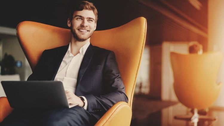Akcenta-ghid de economii pentru companii: cum sa iti scazi costurile in era fintech?