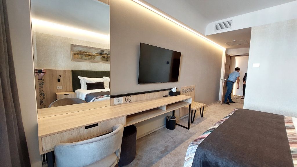 Cum arată cel mai nou hotel din România, construit pe proprietatea unui fost mare boier - Imagine 23