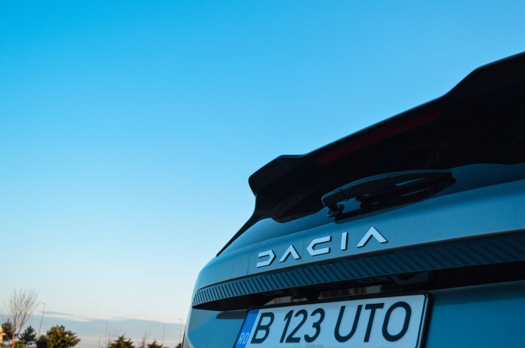 [FOTO] Test Drive Dacia Bigster Hybrid 155. Prima Dacia care oferă liniștea unei mașini premium - Imagine 19