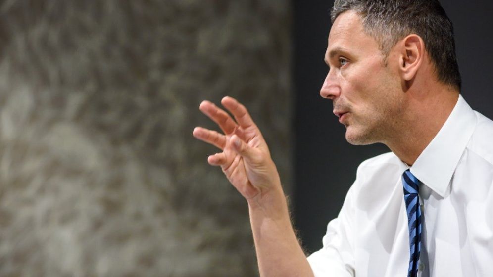 Sergiu Manea, CEO BCR, spune că numărul companiilor creditabile din țară este redus: „Resimt în fiecare zi competiția din piață. Am credita orice mișcă”