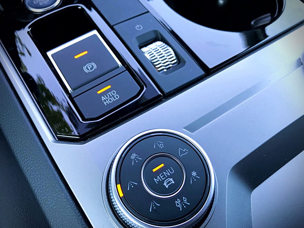 Volkswagen Touareg - Imagine 23