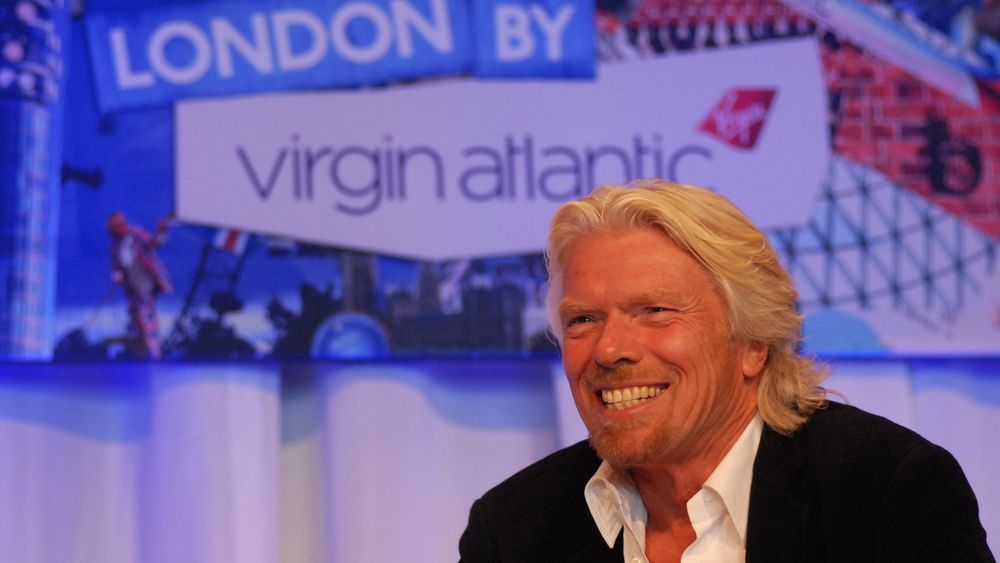 Richard Branson, de la elevul care a abandonat scoala la 15 ani, la miliardarul excentric de azi