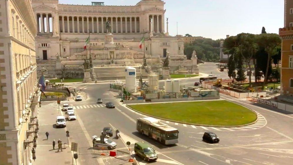 Italia se apropie de 30.000 de decese; tendinţă de scădere lentă a numărului noilor îmbolnăviri