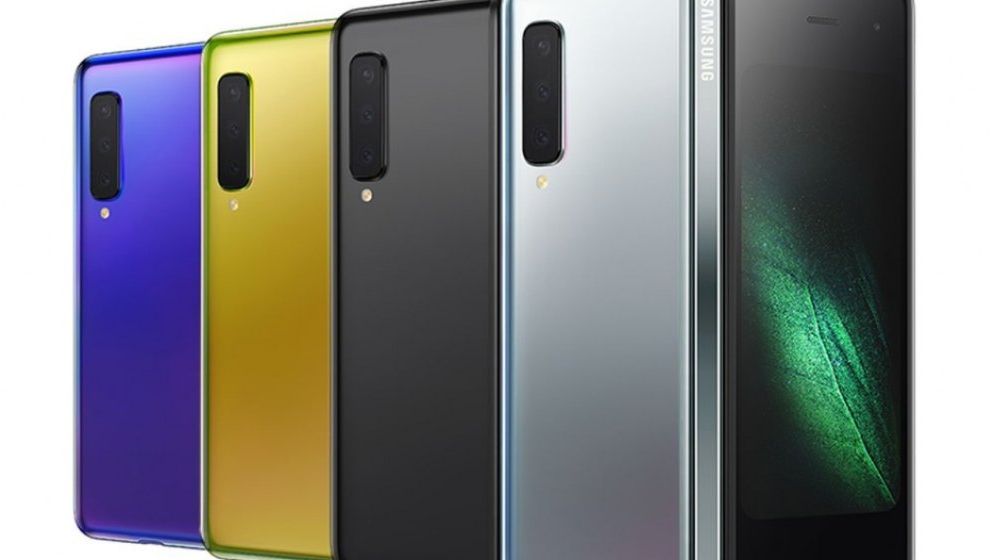 Samsung amana livrarea Galaxy Fold. Ce spun analistii?
