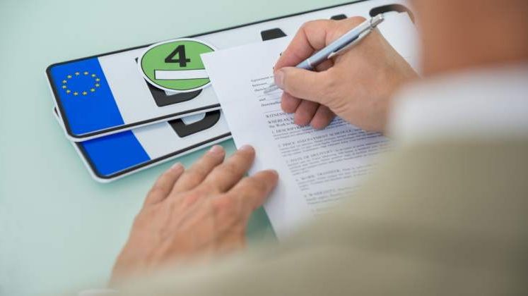 Model de cerere pentru restituire taxa speciala pentru autoturisme si autovehicule, taxa pe poluare. Ce trebuie sa contina dosarul