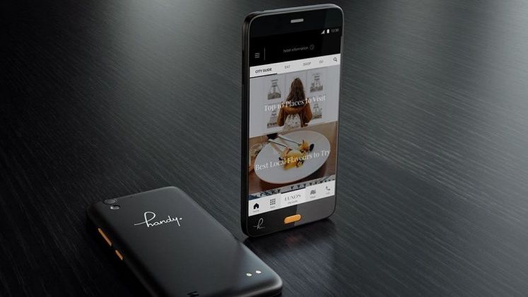 Primul hotel din Romania care le ofera clientilor telefoane cu net si apeluri gratuite in tara si strainatate