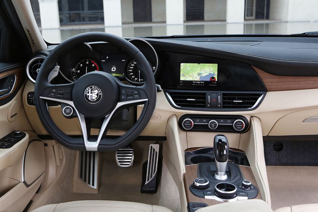 Alfa Romeo Giulia - Imagine 5
