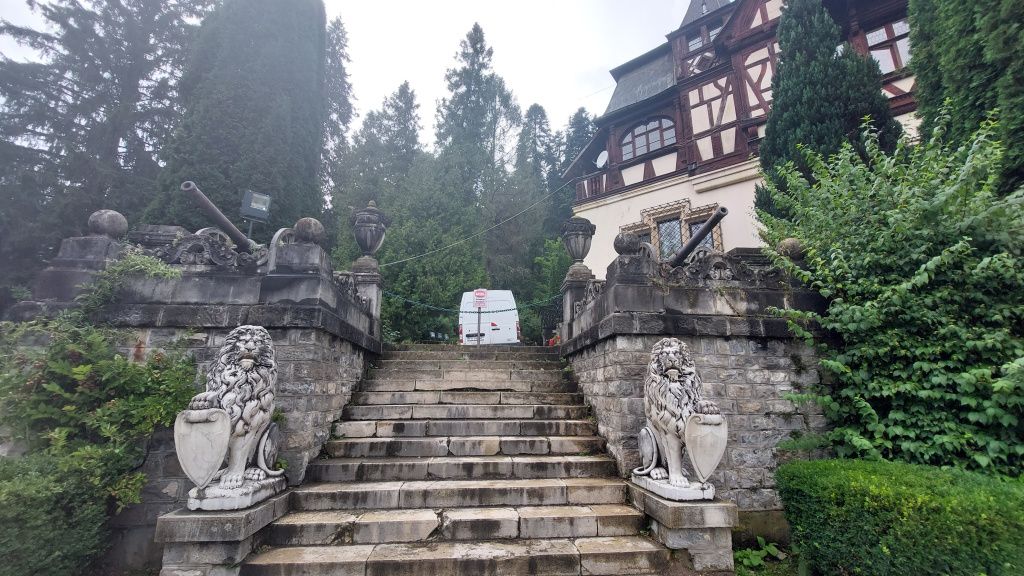 GALERIE FOTO | O vizită la Domeniul Regal Peleș. Cum arată șantierul noii unități de cazare ș - Imagine 99