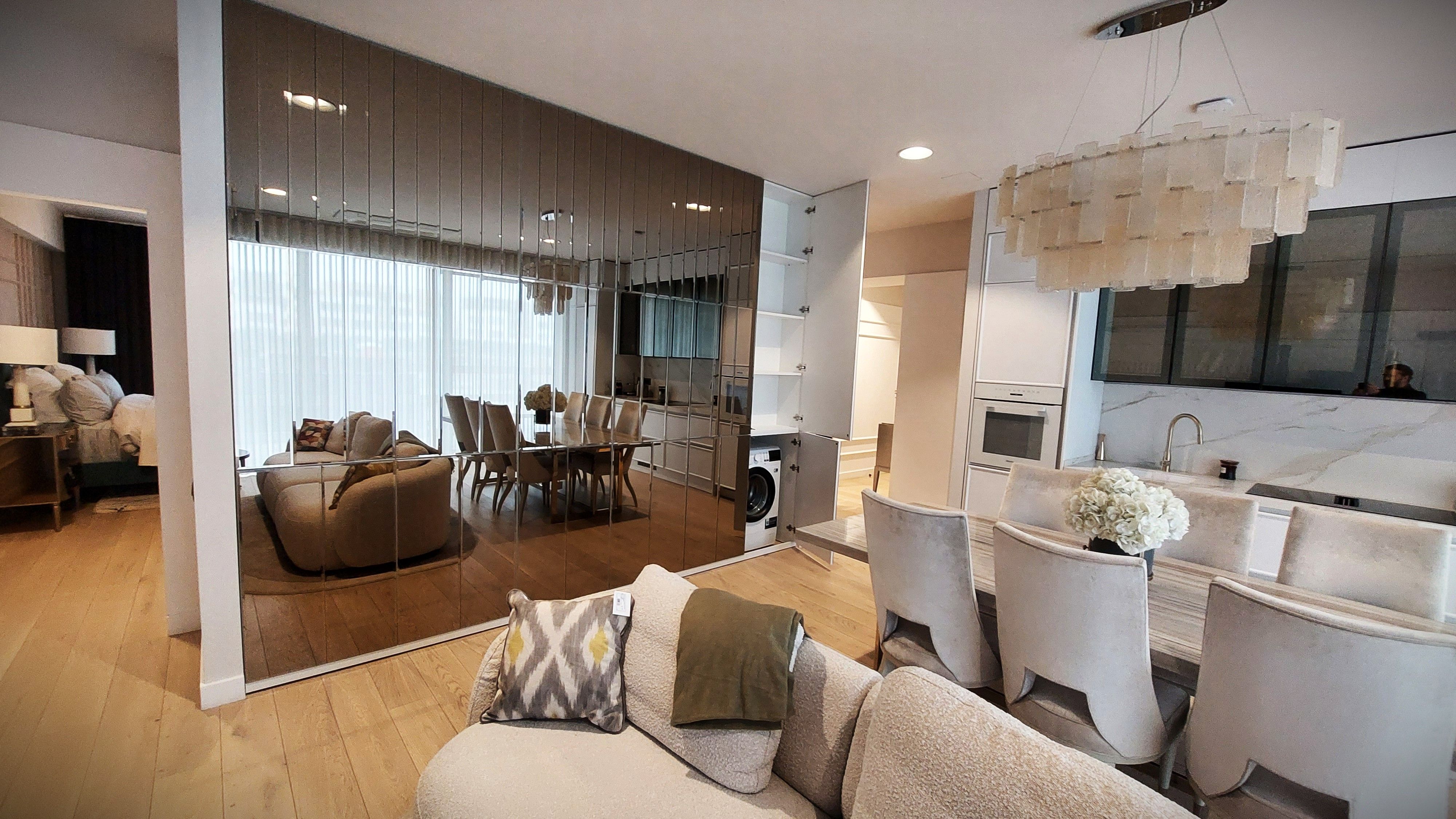 GALERIE FOTO | Cum arată un apartament nou cu trei camere de 170.000 de ...